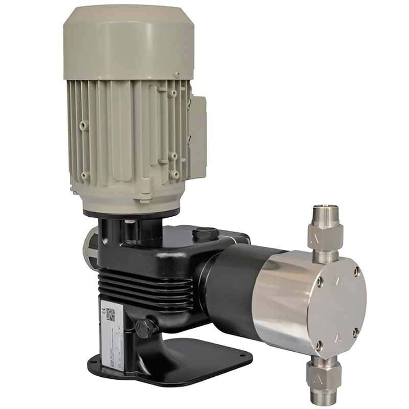 Плунжерный дозирующий насос EMEC серии PRIUS P 50 Hz Mono (монофазный) 5-508 л/ч, 10-7 бар