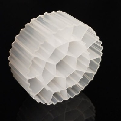 Reaktor mit einer sich bewegenden Biofilmschicht MBBR 03-10x7 mm