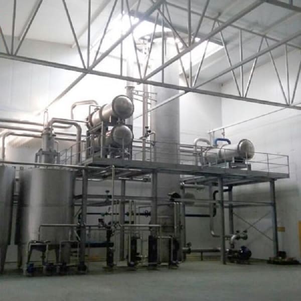 Solvent regeneration during extraction of protein compounds